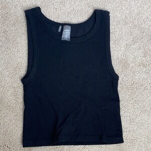 Sunday Best SinchSeamless Black Ribbed Tank